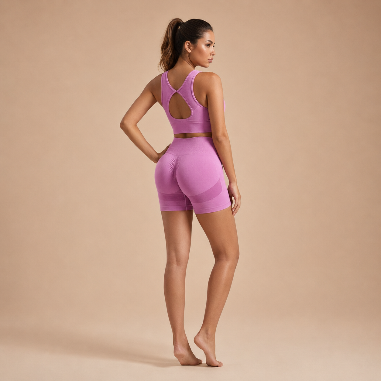2-Piece Women’s Seamless Pilates Short Set